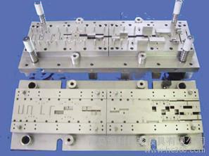 供應壓鑄模具 陳經(jīng)理:13682030085圖片_高清圖_細節(jié)圖-青島創(chuàng)科精密模具 -