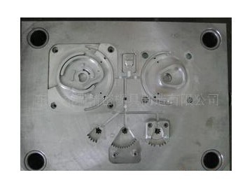 精密模具制造 模具制造中 汽車模具 電子外殼模具_供應產(chǎn)品_深圳市和軒塑膠模具